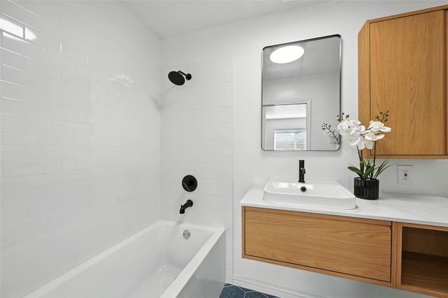 525 Salem Drive, Richardson, TX 75080