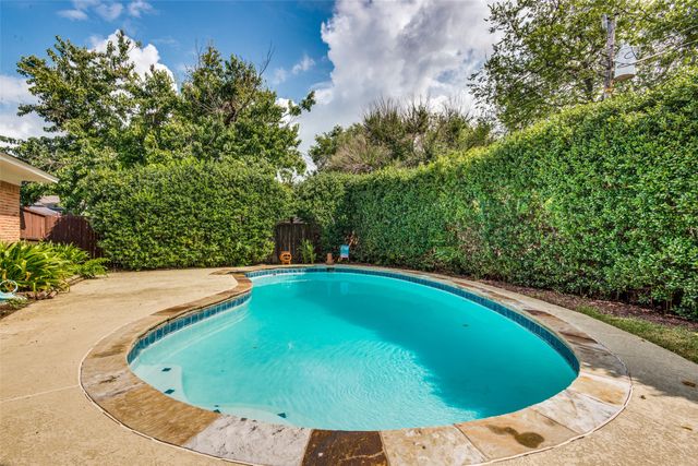 525 Salem Drive, Richardson, TX 75080