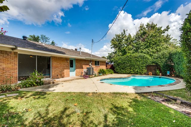 525 Salem Drive, Richardson, TX 75080