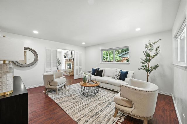 525 Salem Drive, Richardson, TX 75080