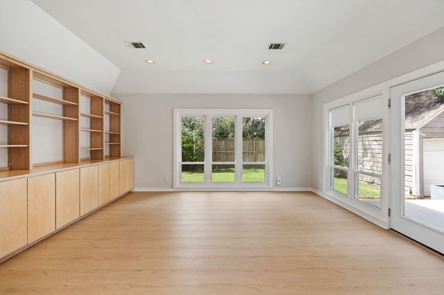 2910 Plumb Street, Houston, TX 77005