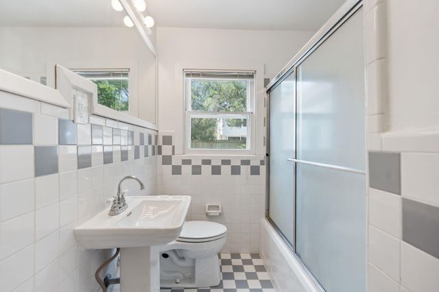 2910 Plumb Street, Houston, TX 77005