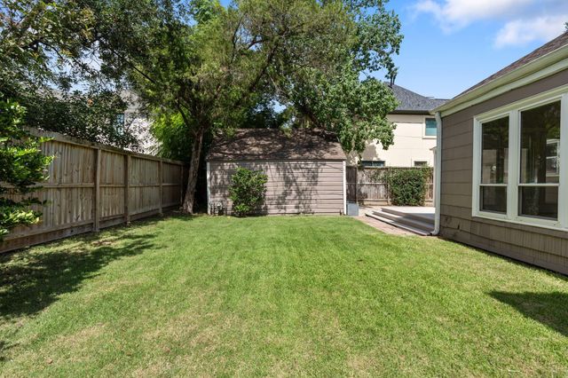 2910 Plumb Street, Houston, TX 77005