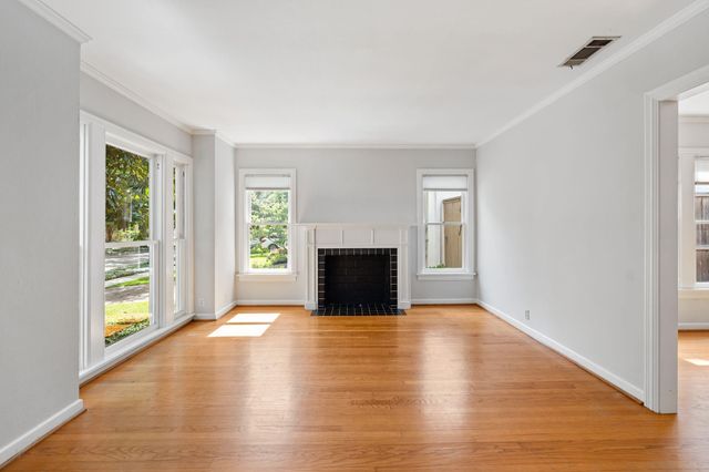 2910 Plumb Street, Houston, TX 77005