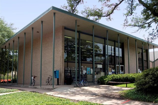 2910 Plumb Street, Houston, TX 77005