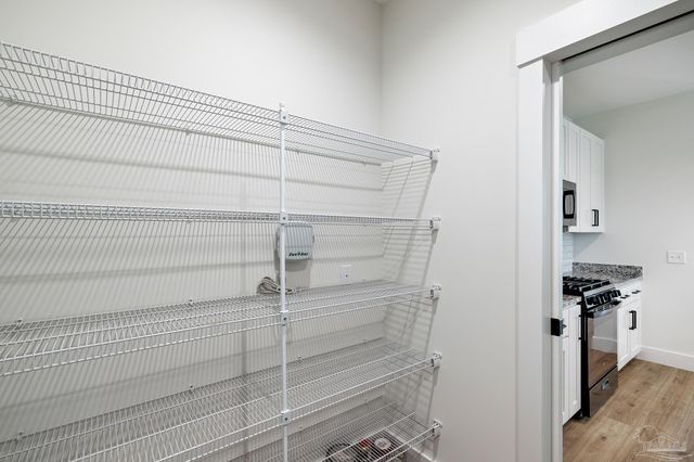 615 N B St, Pensacola, FL 32501