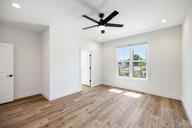 615 N B St, Pensacola, FL 32501