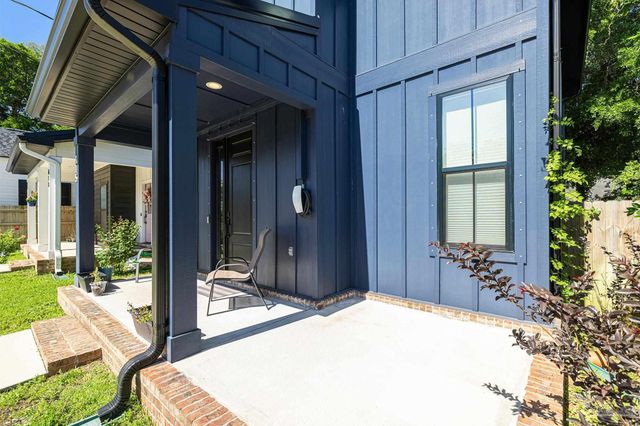 615 N B St, Pensacola, FL 32501