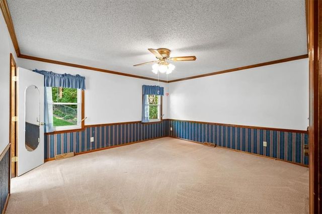 725 Laurel Avenue, Liberty, MO 64068