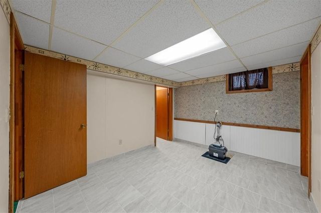725 Laurel Avenue, Liberty, MO 64068