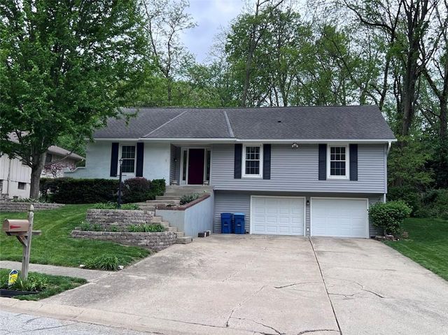 725 Laurel Avenue, Liberty, MO 64068