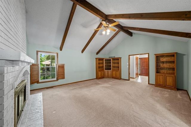 725 Laurel Avenue, Liberty, MO 64068