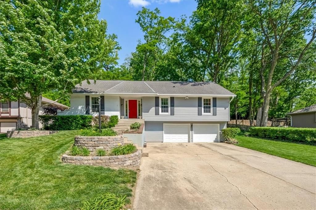 725 Laurel Avenue, Liberty, MO 64068