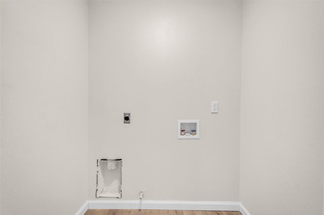 35 E Bigelow Oak Court Court, The Woodlands, TX 77381