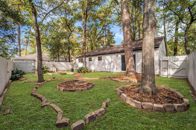 35 E Bigelow Oak Court Court, The Woodlands, TX 77381