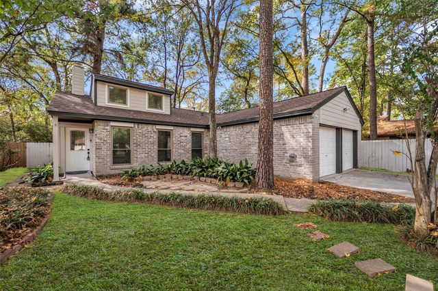 35 E Bigelow Oak Court Court, The Woodlands, TX 77381