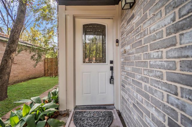 35 E Bigelow Oak Court Court, The Woodlands, TX 77381