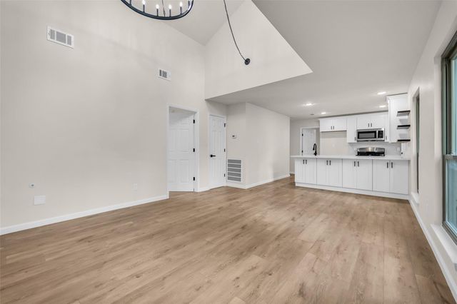 35 E Bigelow Oak Court Court, The Woodlands, TX 77381