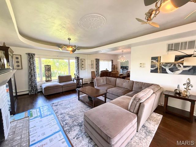 9537 Herpel Lane, Green Park, MO 63123