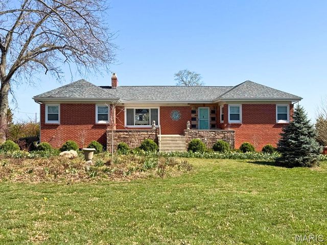9537 Herpel Lane, Green Park, MO 63123