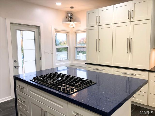 9537 Herpel Lane, Green Park, MO 63123