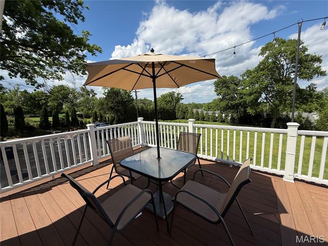 9537 Herpel Lane, Green Park, MO 63123