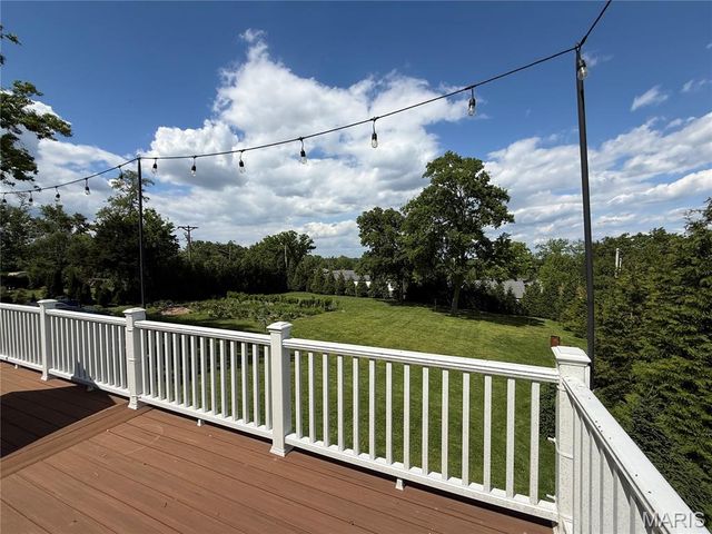 9537 Herpel Lane, Green Park, MO 63123