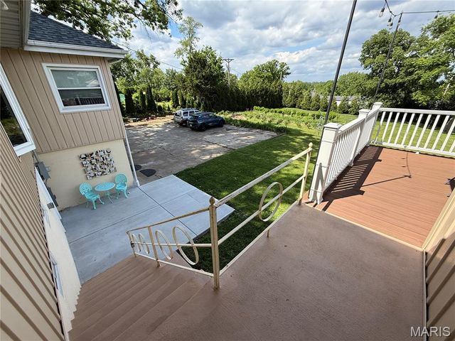 9537 Herpel Lane, Green Park, MO 63123