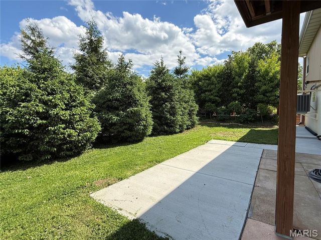 9537 Herpel Lane, Green Park, MO 63123