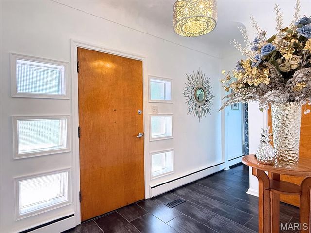 9537 Herpel Lane, Green Park, MO 63123