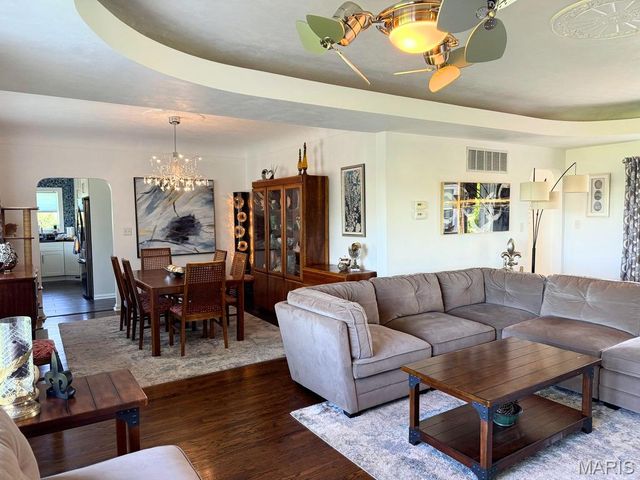 9537 Herpel Lane, Green Park, MO 63123