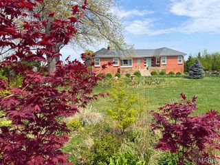 9537 Herpel Lane, Green Park, MO 63123