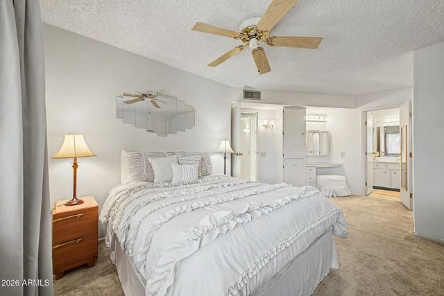 10880 W EMERALD Drive, Sun City, AZ 85351