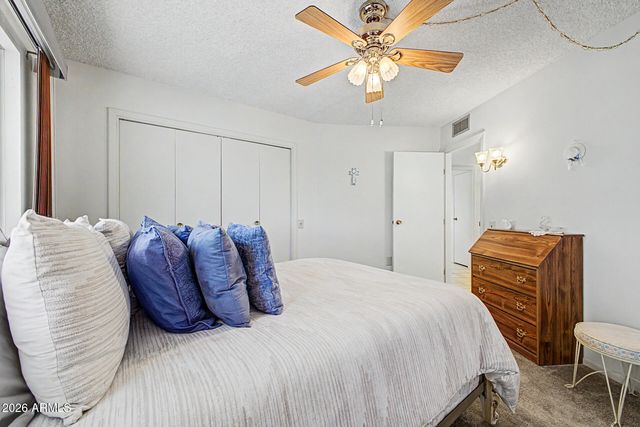 10880 W EMERALD Drive, Sun City, AZ 85351