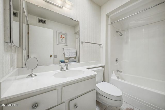 10880 W EMERALD Drive, Sun City, AZ 85351