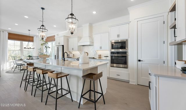 14 Moonflower Drive 93, Manalapan, NJ 07726