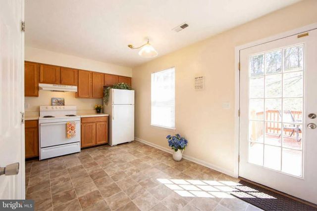 511 RIDGEFIELD AVE, Stephens City, VA 22655