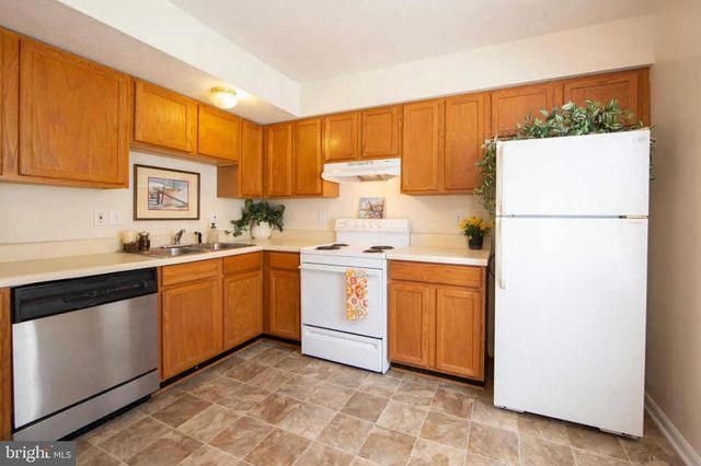 511 RIDGEFIELD AVE, Stephens City, VA 22655