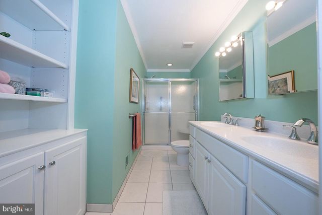 471 CHANDLEE DR, Berwyn, PA 19312