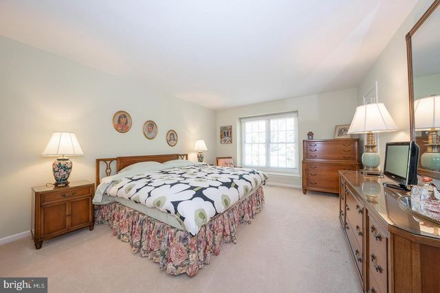 471 CHANDLEE DR, Berwyn, PA 19312
