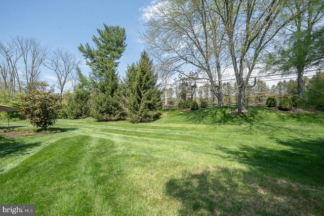 471 CHANDLEE DR, Berwyn, PA 19312