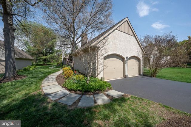 471 CHANDLEE DR, Berwyn, PA 19312