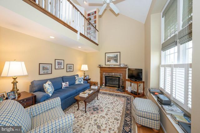 471 CHANDLEE DR, Berwyn, PA 19312