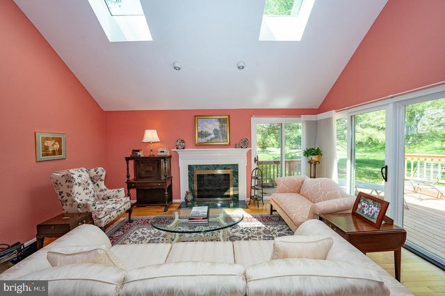 471 CHANDLEE DR, Berwyn, PA 19312