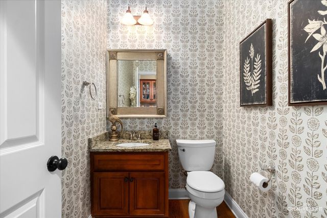 982 Jennifer Court, Sugar Grove, IL 60554