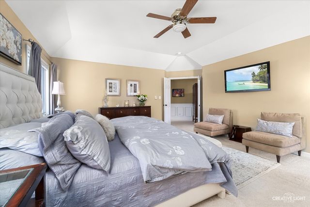 982 Jennifer Court, Sugar Grove, IL 60554