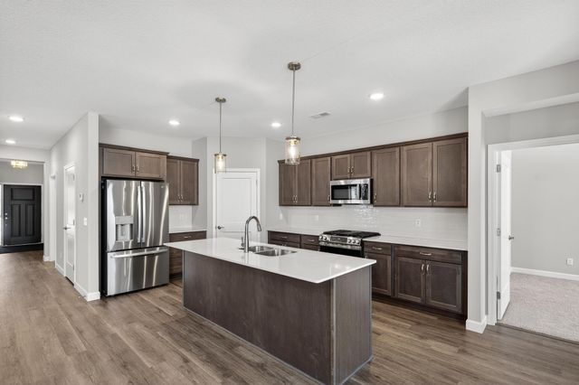 1419 Victory Lane NE, Isanti, MN 55040