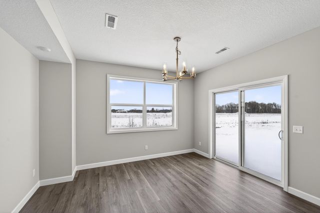 1419 Victory Lane NE, Isanti, MN 55040