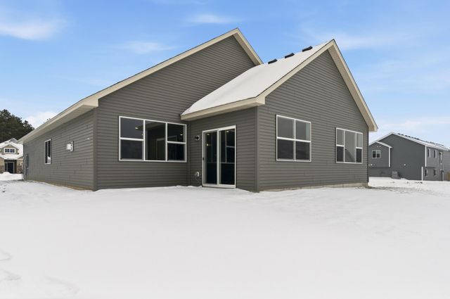 1419 Victory Lane NE, Isanti, MN 55040