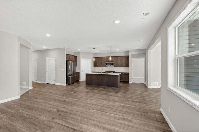 1419 Victory Lane NE, Isanti, MN 55040